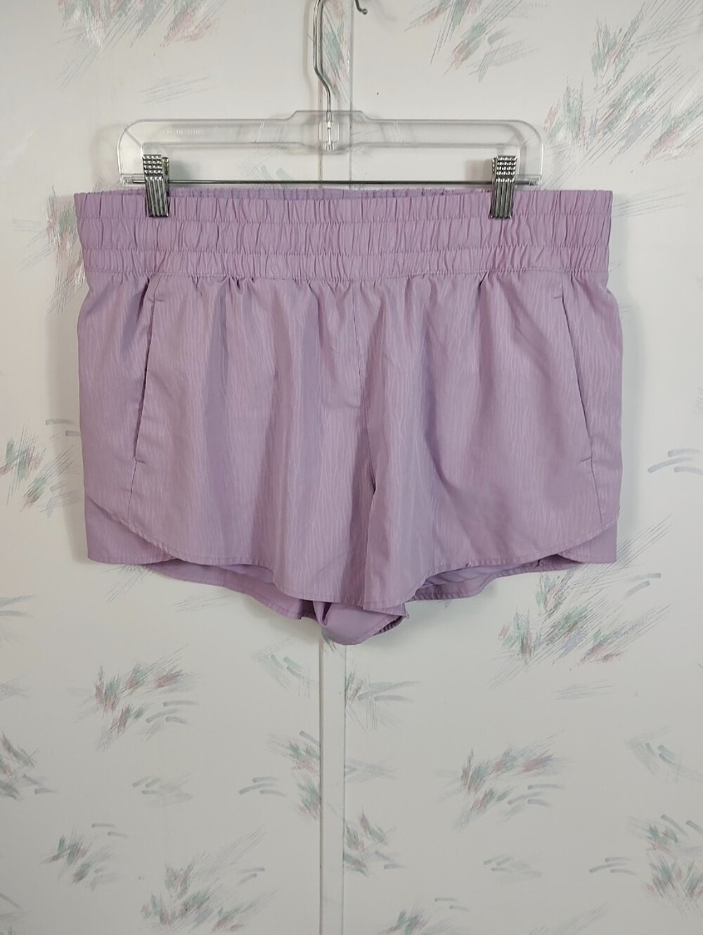Avia Light Purple Athletic Shorts XL